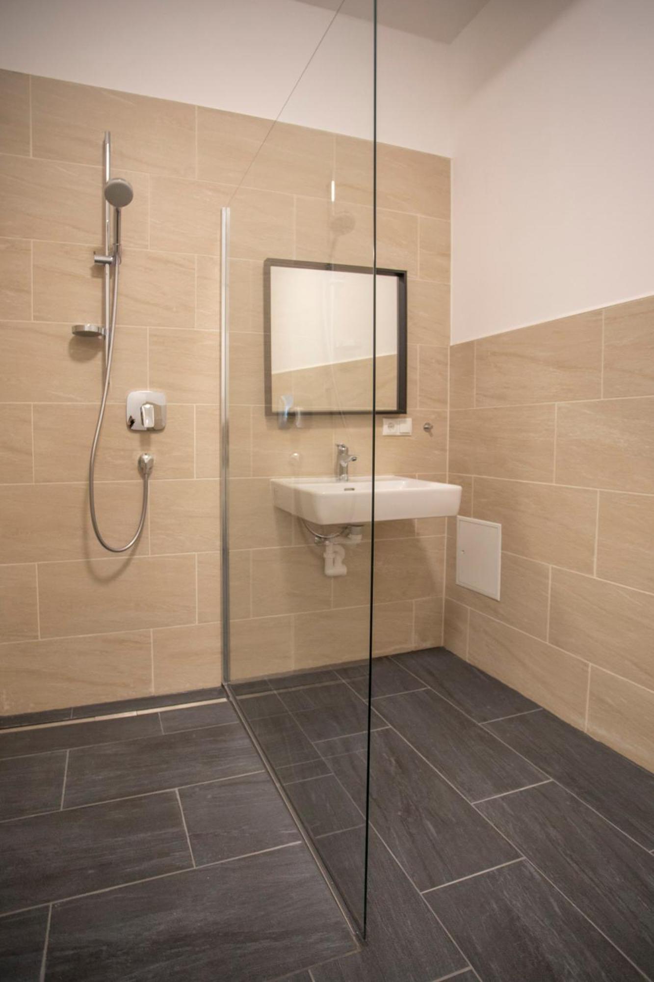 Innsbruck Urban Apartment I No Stairs I 24H Contactless Check-In Экстерьер фото